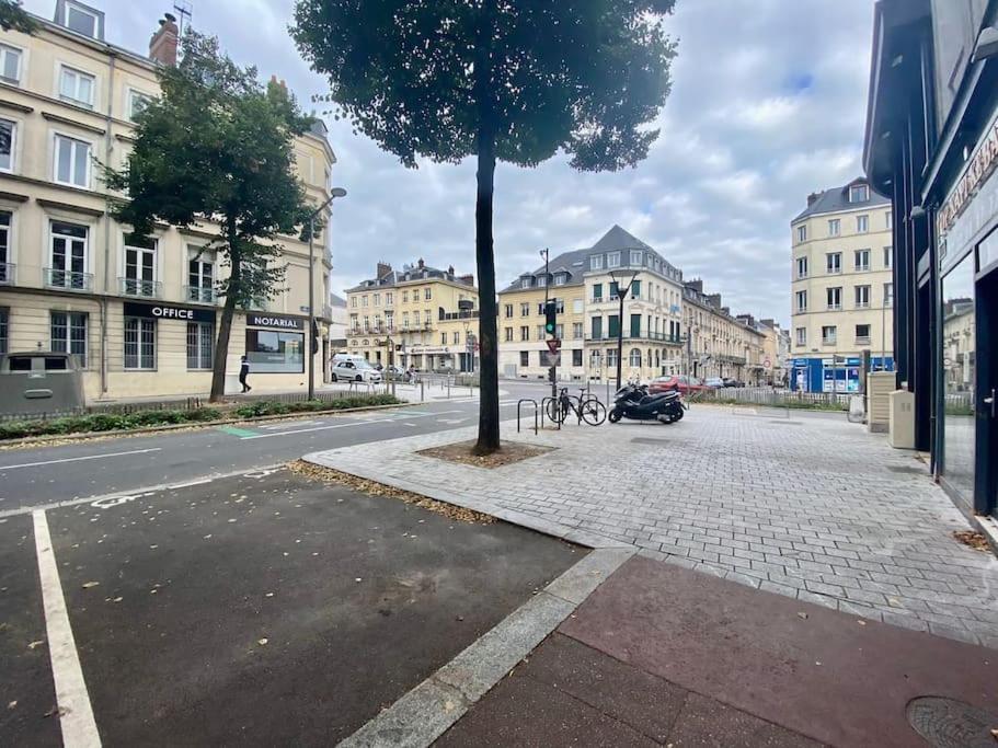 Le Gustave, Charme & Equipements Au Coeur De Rouen Apartment Luaran gambar